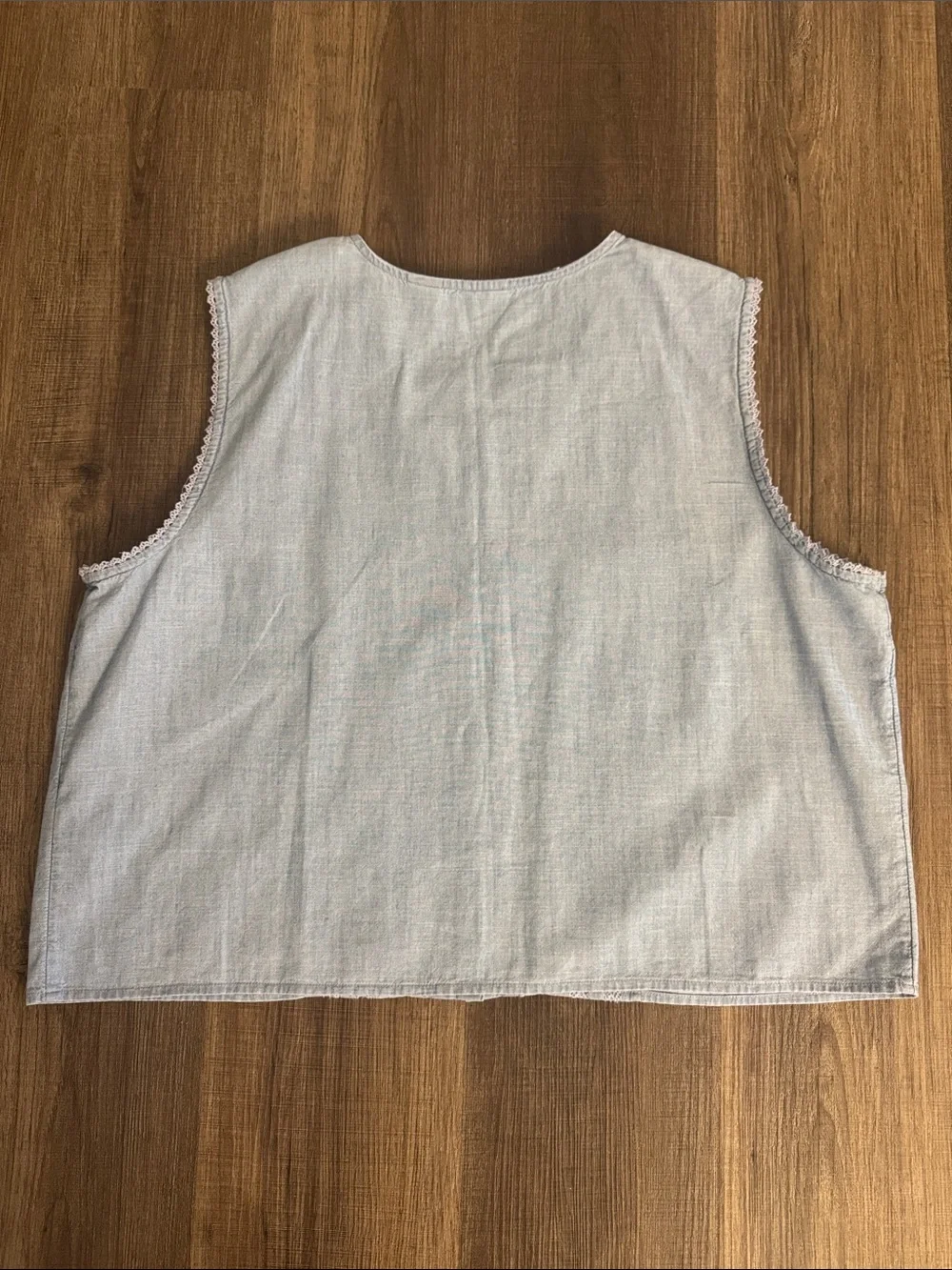 Levi's Light Blue Sleeveless Pintuck Button-Front Blouse - Picture 6 of 6